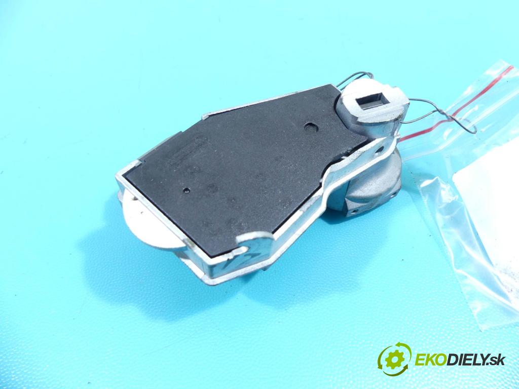 Mercedes C W203 2000-2007 2.0 kompressor 163 HP manual 120 kW 1998 cm3 5- Blokáda: řízení: 488300401110 (Ostatné)