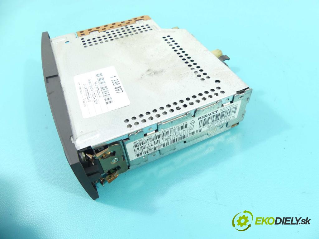Renault Scenic II 2003-2009 1.5 dci 101 HP manual 74 kW 1461 cm3 5- Radio originál 8200300858