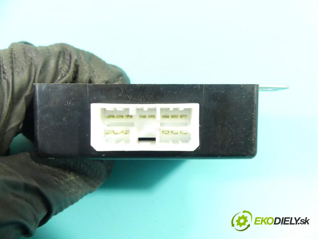 Kia Carnival II 2005-2014 2.9 crdi 185 HP manual 136 kW 2902 cm3 5- modul riadiaca jednotka 95700-4D000 (Ostatné)