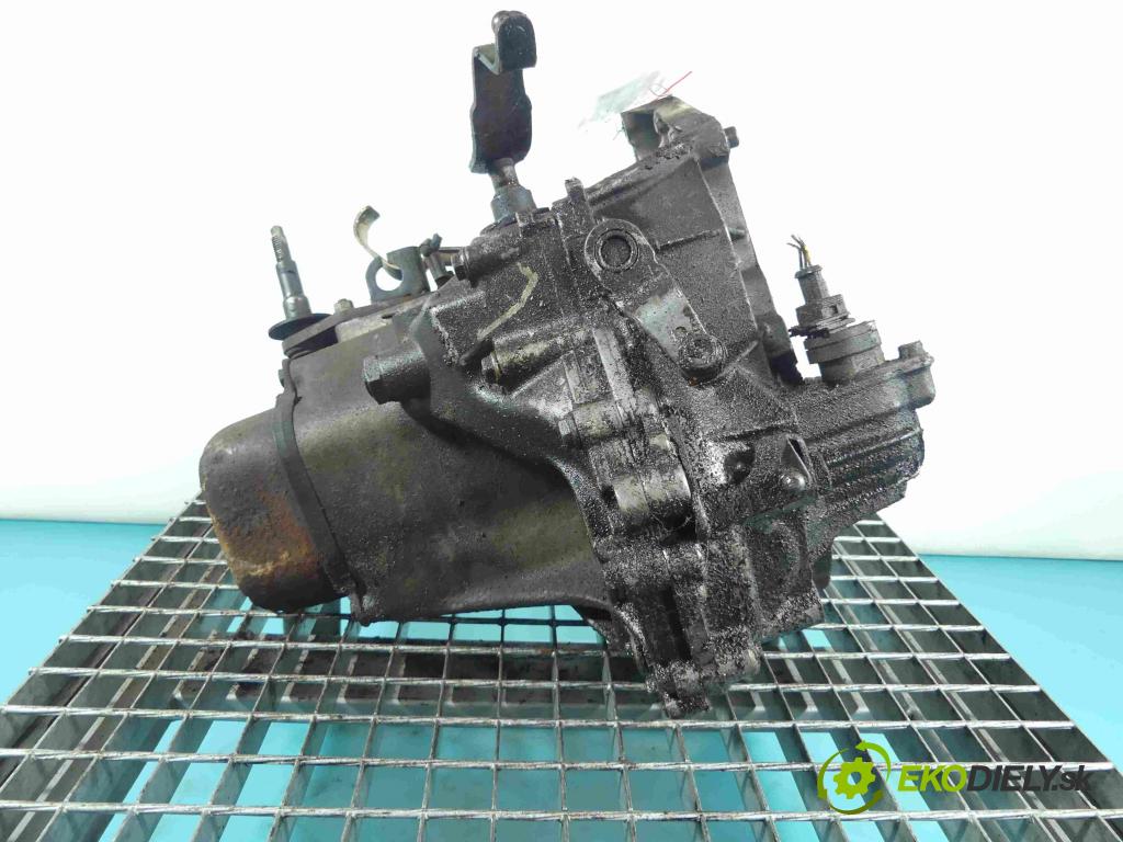 Peugeot 206 1.1 60 HP manual 44 kW 1124 cm3 5- prevodovka stupeň,rýchlosť manual 20CQ82