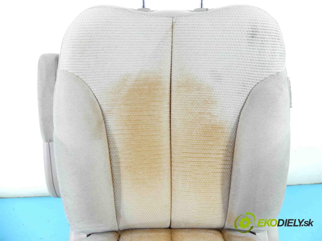 Kia Carnival II 2005-2014 2.9 crdi 185 HP manual 136 kW 2902 cm3 5- Sedačka ľavý  (Sedačky, sedadlá)