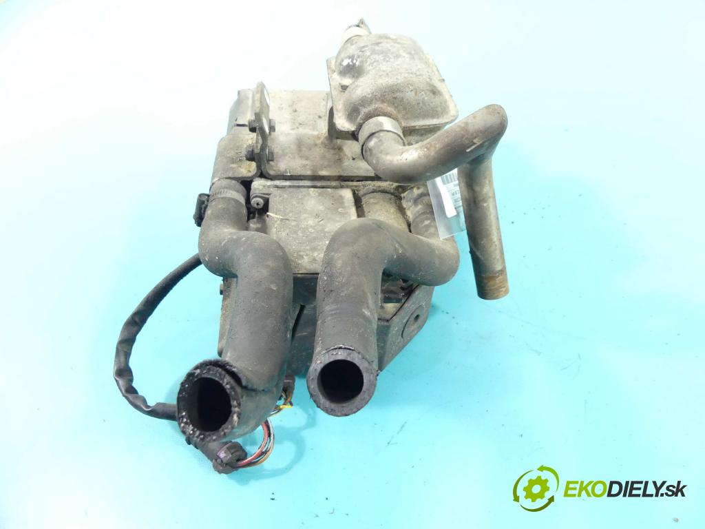 Audi A8 D2 1994-2002 4.2 V8 299KM automatic 220 kW 4172 cm3 4- Webasto 4D0265081 (Webasto ohřívače)