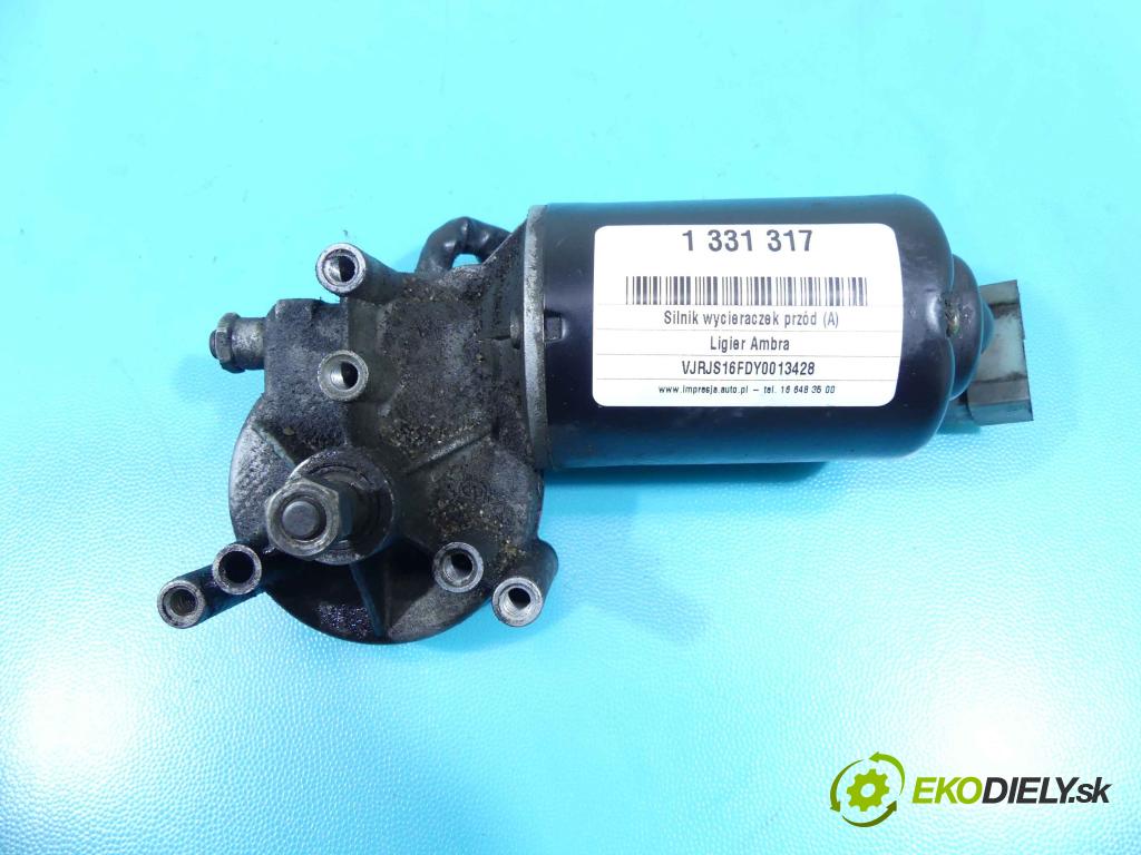 Ligier Ambra 0.5d automatic 4 kW 505 cm3 3- motor stieračov predné