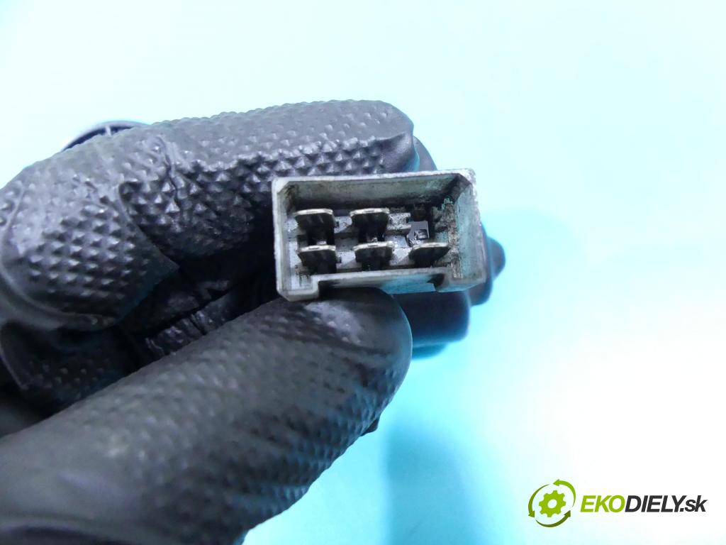 Ligier Ambra 0.5d automatic 4 kW 505 cm3 3- motor stieračov predné