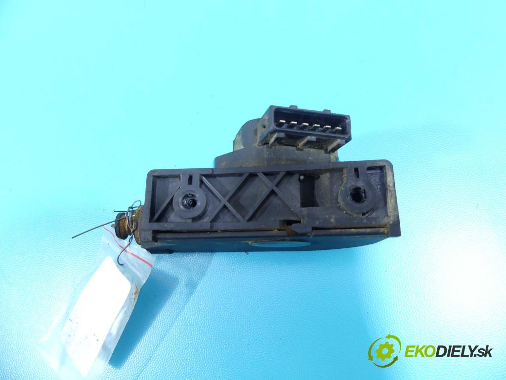 Renault Scenic I 1996-2003 1.9 dci 102 HP manual 75 kW 1870 cm3 5- pedále 8200139460 (Pedále)