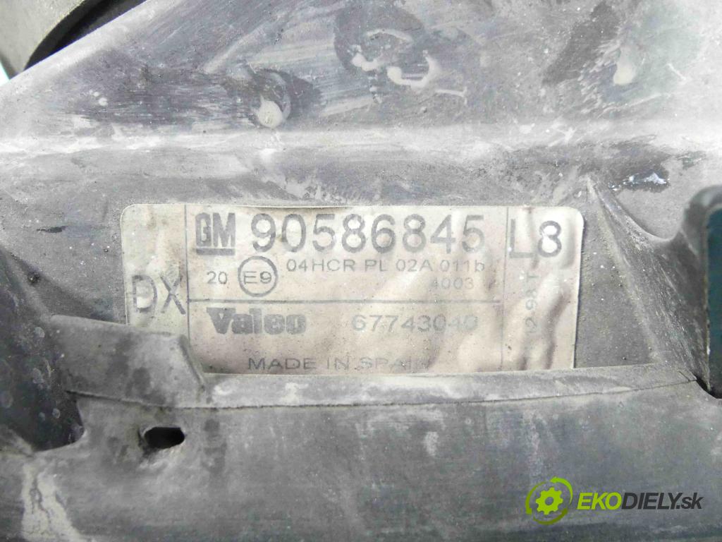 Opel Vectra B 1995-2002 1.8 16v 122 HP manual 90 kW 1796 cm3 4- Reflektor: pravý 90586845 (Pravé)