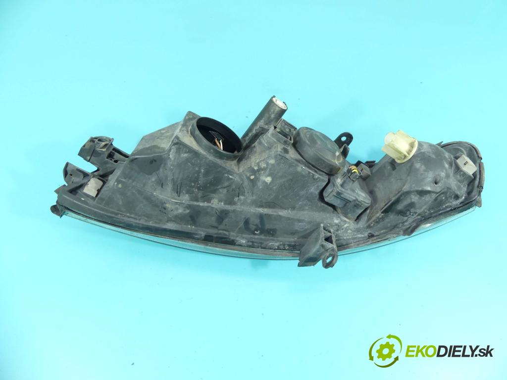 Opel Vectra B 1995-2002 1.8 16v 122 HP manual 90 kW 1796 cm3 4- Reflektor: pravý 90586845 (Pravé)