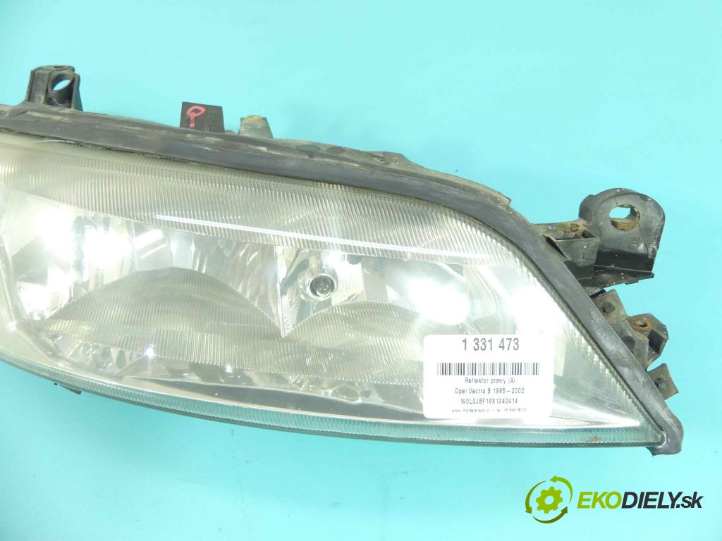 Opel Vectra B 1995-2002 1.8 16v 122 HP manual 90 kW 1796 cm3 4- Reflektor: pravý 90586845 (Pravé)