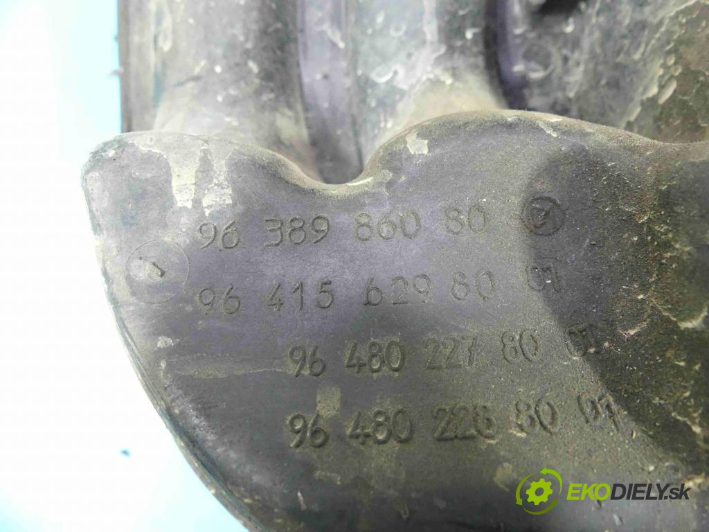 Citroen Xsara Picasso 1,8.0 16v 116 HP manual 85 kW 1749 cm3 5- zvod nasávací 9638986080 (Sacie potrubia)