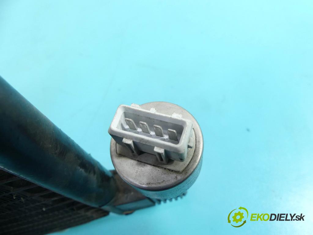 Citroen Xsara Picasso 1,8.0 16v 116 HP manual 85 kW 1749 cm3 5- chladič klimatizácie  (Chladiče klimatizácie)