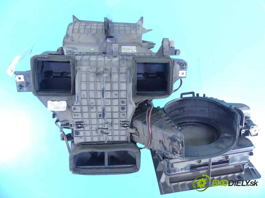 Renault Kangoo II 2008- 1.5 dci 86 hp manual 63 kW 1461 cm3 5- radiátor 8200447414 (Radiátory topení)