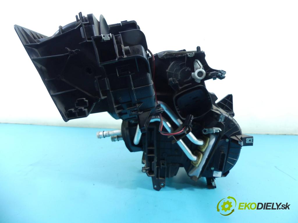 Renault Kangoo II 2008- 1.5 dci 86 hp manual 63 kW 1461 cm3 5- radiátor 8200447414 (Radiátory topení)