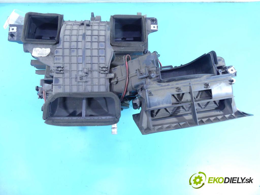 Renault Kangoo II 2008- 1.5 dci 86 hp manual 63 kW 1461 cm3 5- radiátor 8200447414 (Radiátory topení)