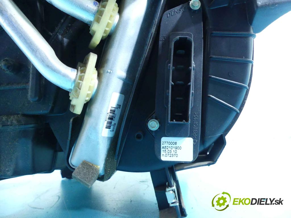 Renault Kangoo II 2008- 1.5 dci 86 hp manual 63 kW 1461 cm3 5- radiátor 8200447414 (Radiátory topení)