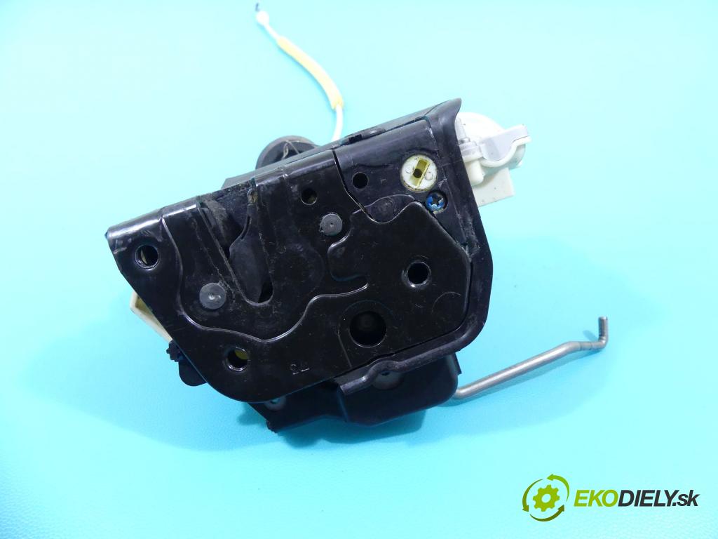 Audi A4 B7 2004-2008 1.8 T 163 hp manual 120 kW 1781 cm3 5- zámek zadní pravý 8E0839016AA