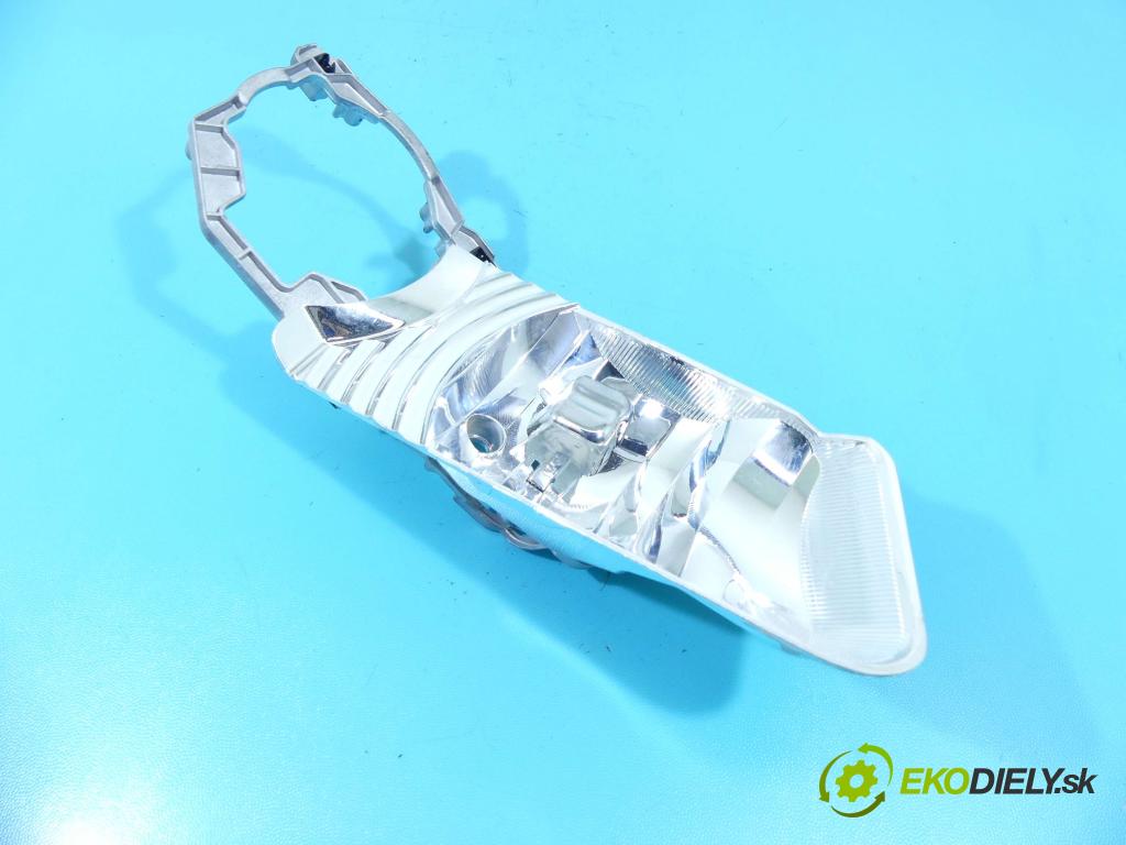 Renault Koleos I 2008-2016 2.0 DCI 173KM manual 127 kW 1995 cm3 5- Reflektor: pravý  (Pravé)