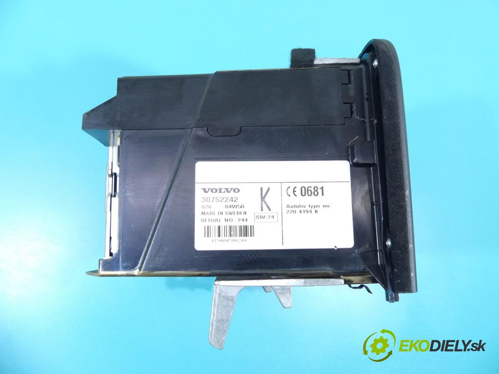 Volvo S80 I 1998-2006 2.4 D5 163 HP automatic 120 kW 2401 cm3 4- Radio originál 30737704