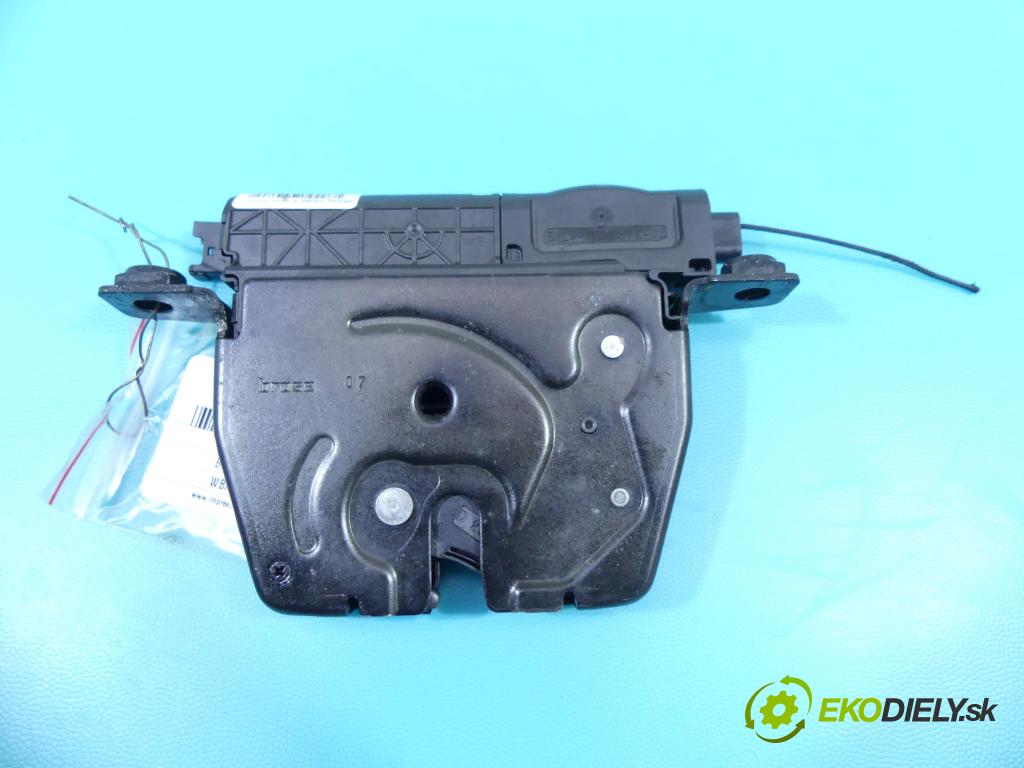 Bmw 5 F10 2010-2017 2.0 184 hp automatic 135 kW 1995 cm3 4- zámek kufrových dveří zadní 7191212