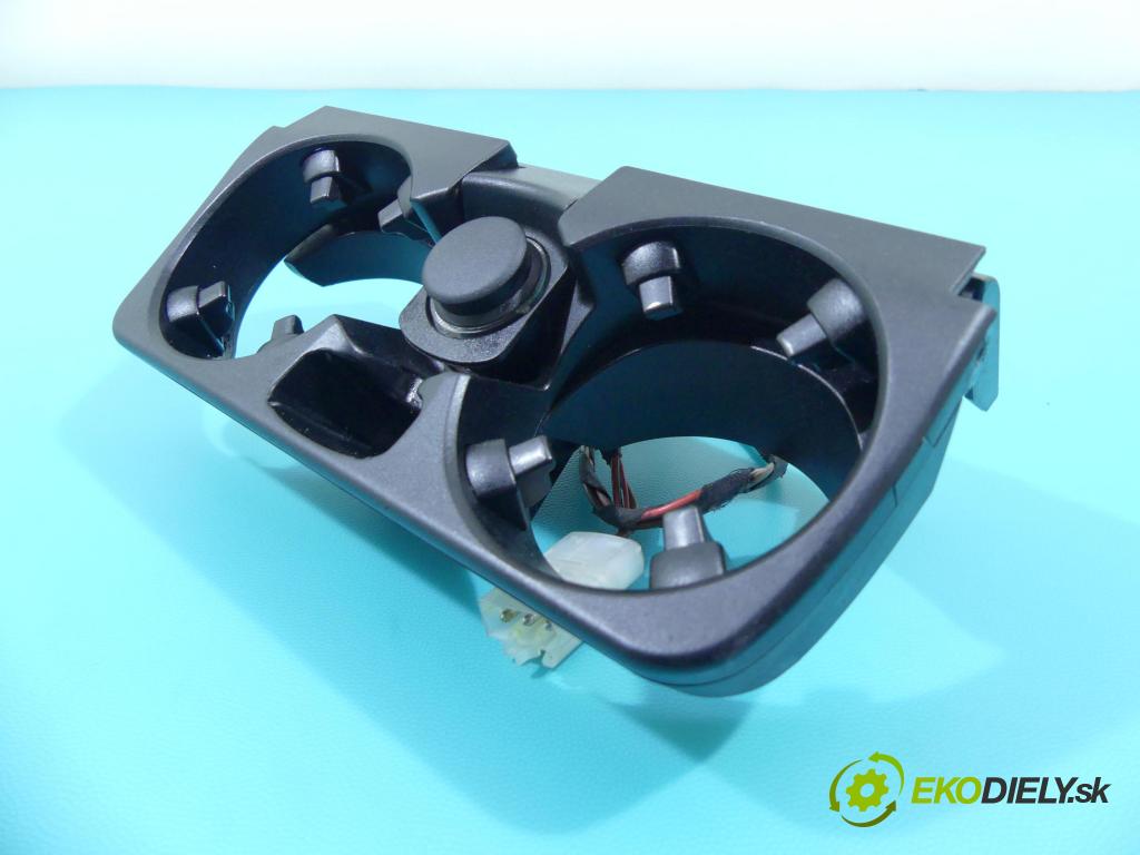 Bmw 5 F10 2010-2017 2.0 184hp automatic 135 kW 1995 cm3 4- Rukojeť: na nápoje:  (Úchyty, držiaky na nápoje)