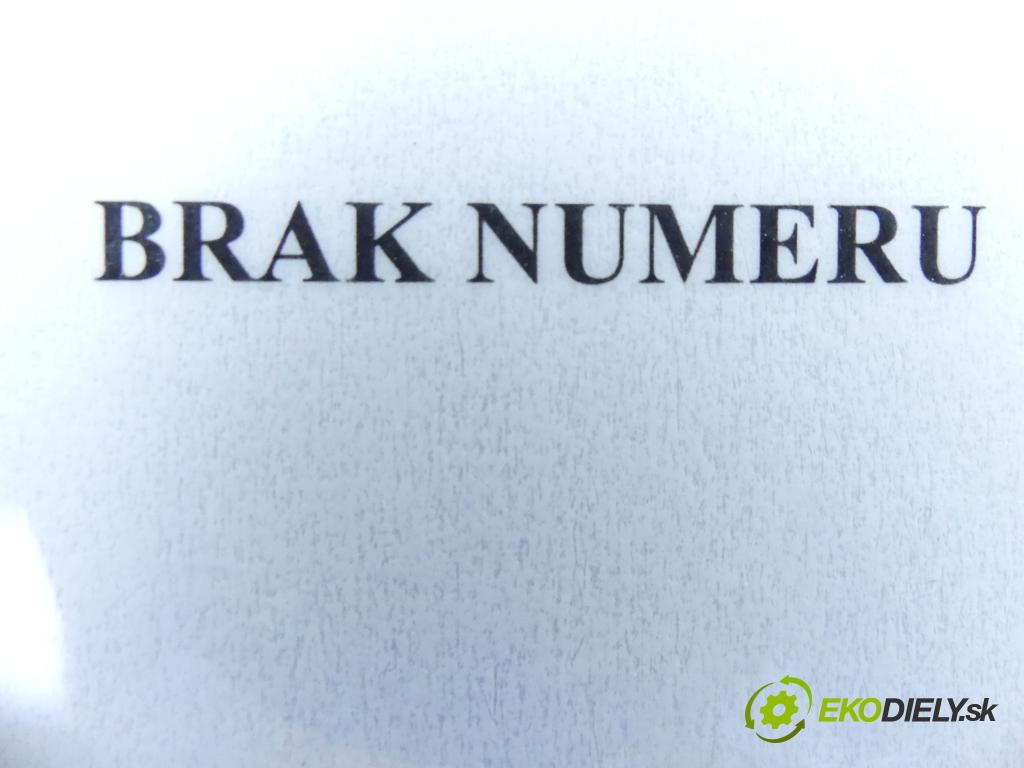 Bmw 5 F10 2010-2017 2.0 184hp automatic 135 kW 1995 cm3 4- Rukojeť: na nápoje:  (Úchyty, držiaky na nápoje)