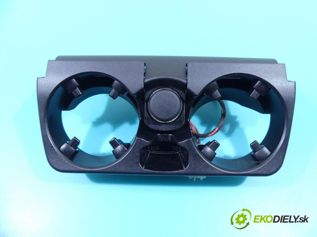 Bmw 5 F10 2010-2017 2.0 184hp automatic 135 kW 1995 cm3 4- Rukojeť: na nápoje:  (Úchyty, držiaky na nápoje)