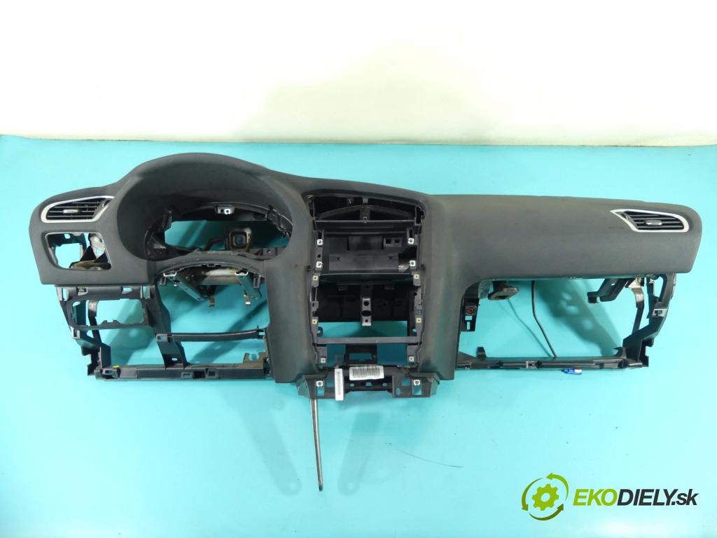 Citroen C4 II 2010-2017 1.6 hdi 92 HP manual 68 kW 1560 cm3 5- kokpit,pristrojová doska rozdeľovacia 