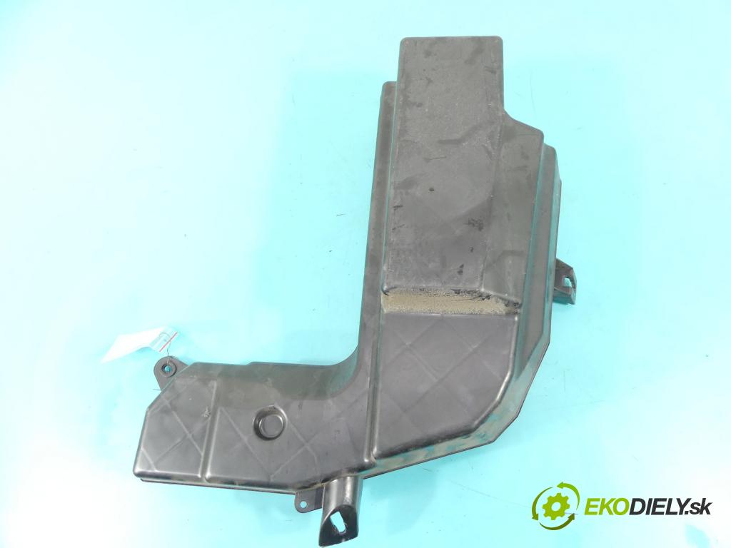 Audi A4 B7 2004-2008 1.8 T (ADR) 163 HP manual 120 kW 1781 cm3 5- Subwoofer: 8E9035223D (Audio zariadenia)