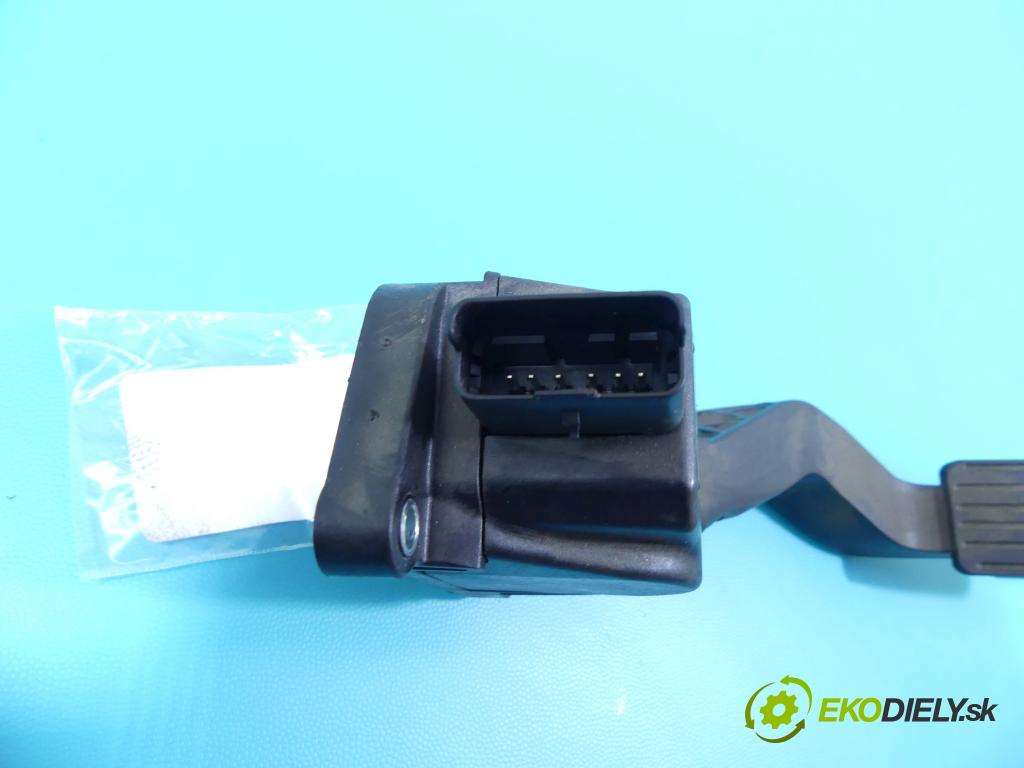 Citroen C4 II 2010-2017 1.6 hdi 92 HP manual 68 kW 1560 cm3 5- pedále 0280755164 (Pedále)