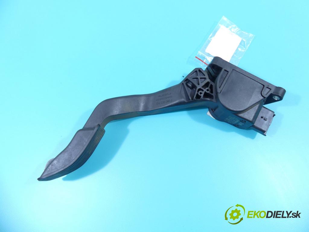 Citroen C4 II 2010-2017 1.6 hdi 92 HP manual 68 kW 1560 cm3 5- pedále 0280755164 (Pedále)