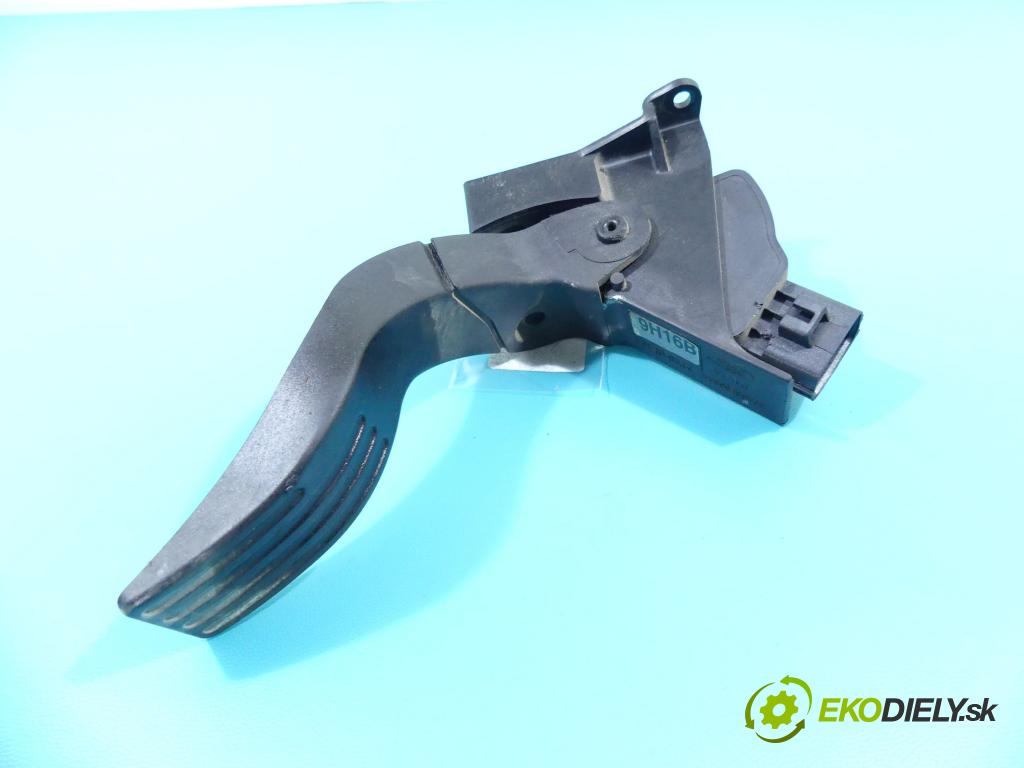 Ford Focus Mk1 1998-2004 1.8 tddi 90 HP manual 66 kW 1753 cm3 5- pedále 98AB9F836AE (Pedále)