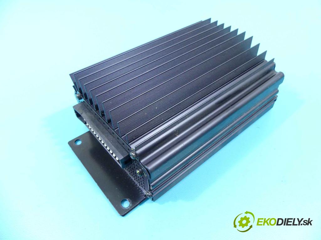 Audi A8 D2 1994-2002 2.8 V6 193 HP automatic 142 kW 2771 cm3 4- Zesilovač: 4D0035225C (Zosilňovače)