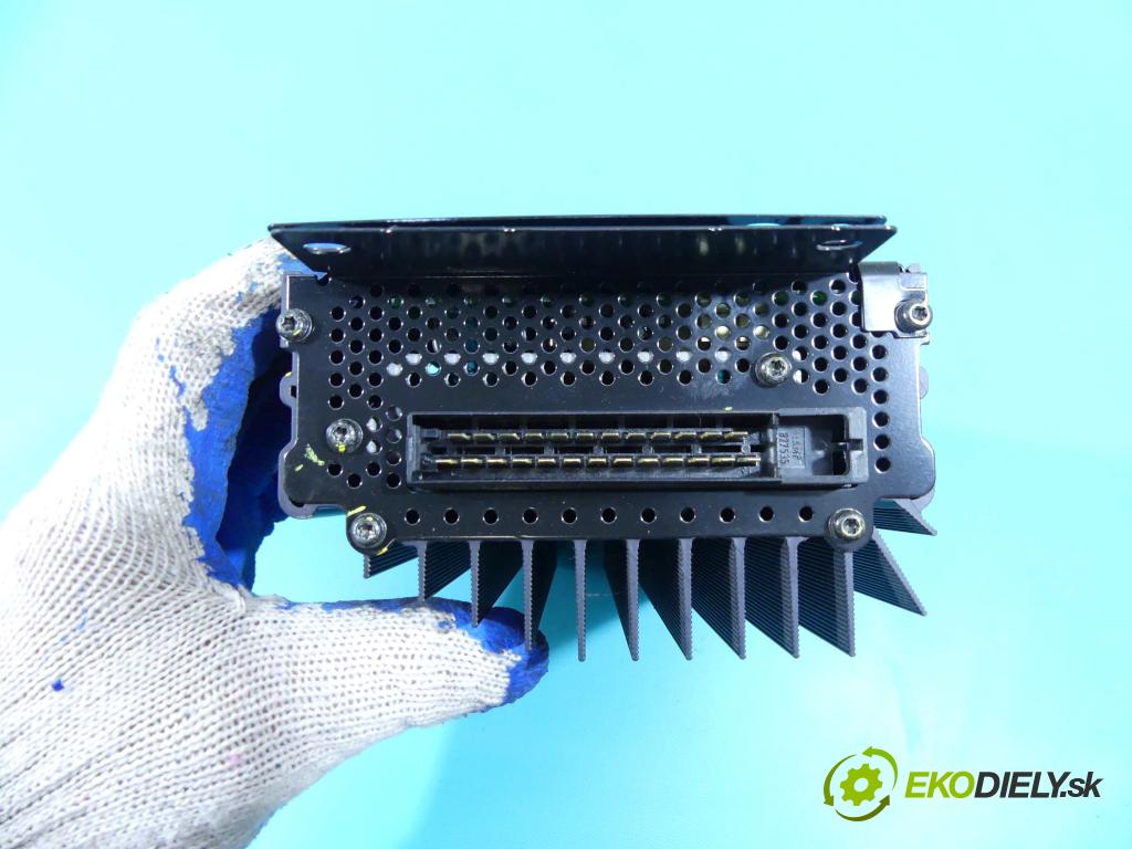 Audi A8 D2 1994-2002 2.8 V6 193 HP automatic 142 kW 2771 cm3 4- Zesilovač: 4D0035225C (Zosilňovače)