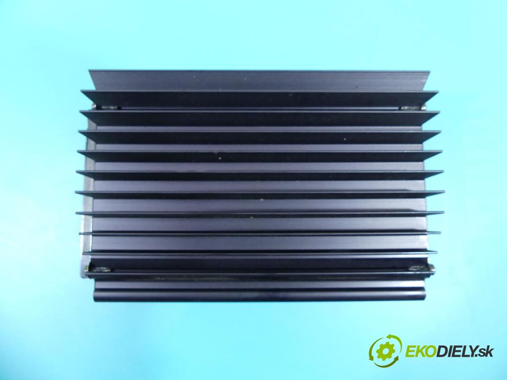 Audi A8 D2 1994-2002 2.8 V6 193 HP automatic 142 kW 2771 cm3 4- Zesilovač: 4D0035225C (Zosilňovače)