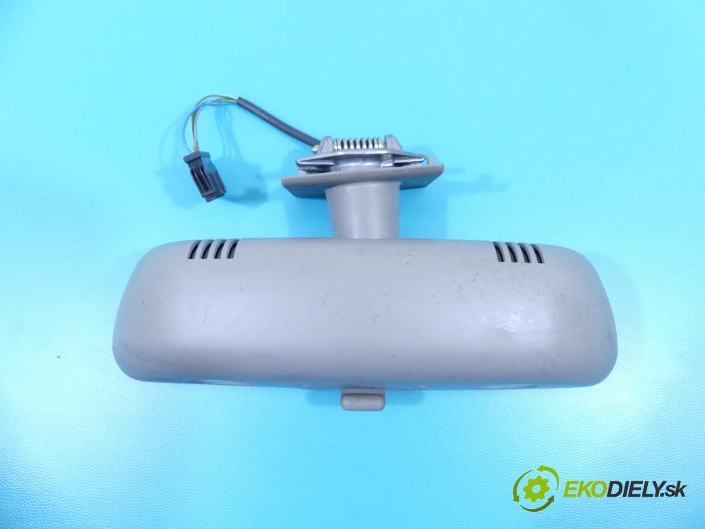 Audi A8 D2 1994-2002 2.8 V6 193 hp automatic 142 kW 2771 cm3 4- zpětné zrcátko vnitřní  (Světla vnitřní)