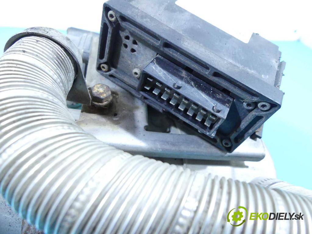 Volvo S80 I 1998-2006 2.4 D5 163 hp automatic 120 kW 2401 cm3 4- Webasto 3731003-00 (Webasto ohřívače)