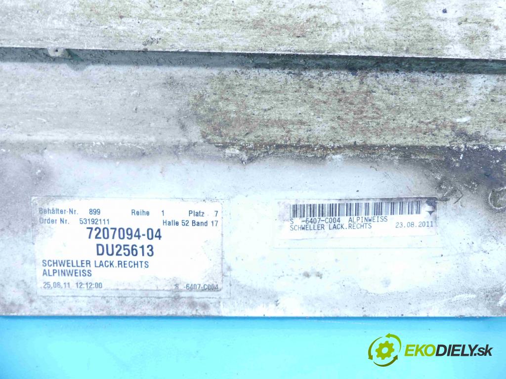 Bmw 5 F10 2010-2017 2.0d 184 hp automatic 135 kW 1995 cm3 4- lišta práh: pravé 7207094 (Prahová lišta)