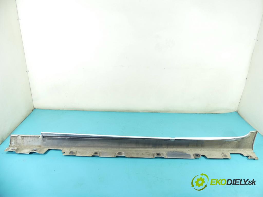 Bmw 5 F10 2010-2017 2.0d 184 hp automatic 135 kW 1995 cm3 4- lišta práh: pravé 7207094 (Prahová lišta)