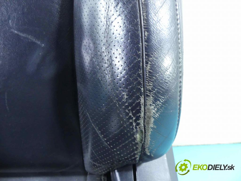 Mitsubishi Outlander II 2006-2013 2.2 DI-D 156 HP manual 115 kW 2179 cm3 5- Sedačka ľavý  (Sedačky, sedadlá)