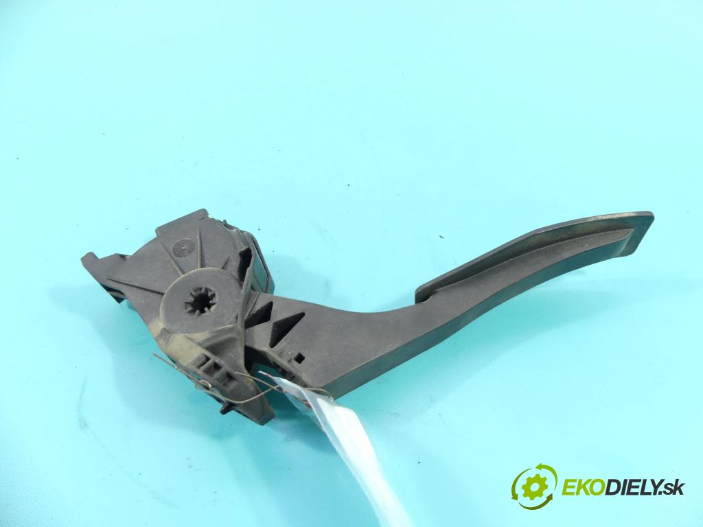 Chevrolet Cruze 2.0 VCDi: 150 HP manual 110 kW 1991 cm3 4- pedále 6PV009765-07 (Pedále)