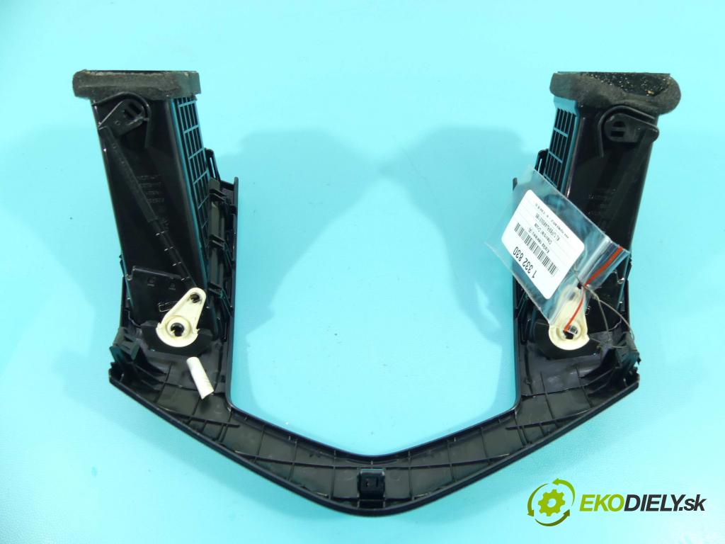 Chevrolet Cruze 2.0 VCDi: 150 HP manual 110 kW 1991 cm3 4- Mřížka: kúrenia stredová 96989985 (Mriežky kúrenia (fukáre))