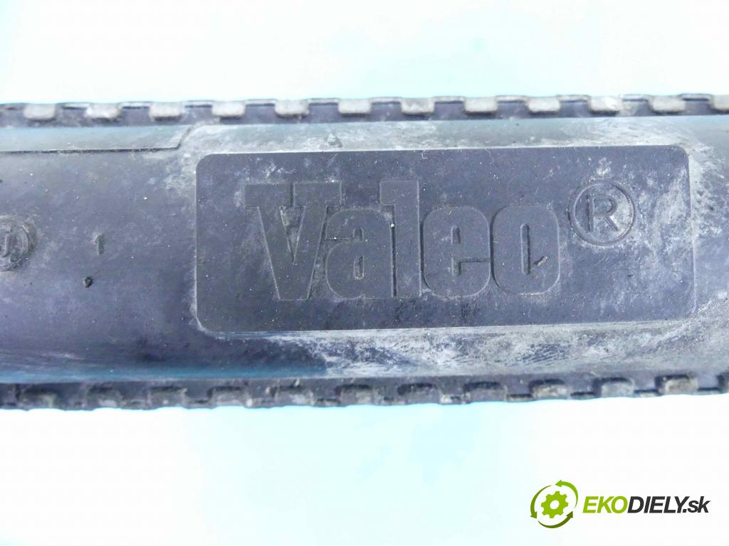 Citroen C4 I 2004-2011 1.4 16v 88 HP manual 65 kW 1360 cm3 5- chladič voda:  (Chladiče vody)