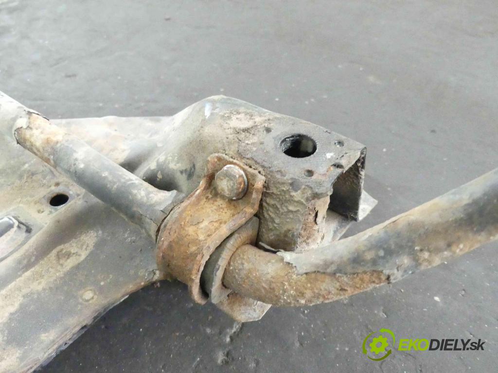 Seat Toledo II 1998-2004 1.6 SR 101 hp manual 74 kW 1595 cm3 4- výztuha motoru