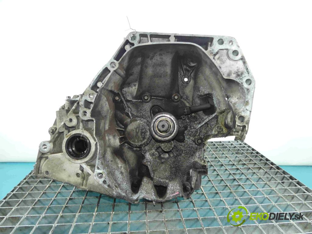 Nissan Juke I 2010-2019 1.6 16V 117 HP manual 86 kW 1598 cm3 5- prevodovka stupeň,rýchlosť manual JR5339