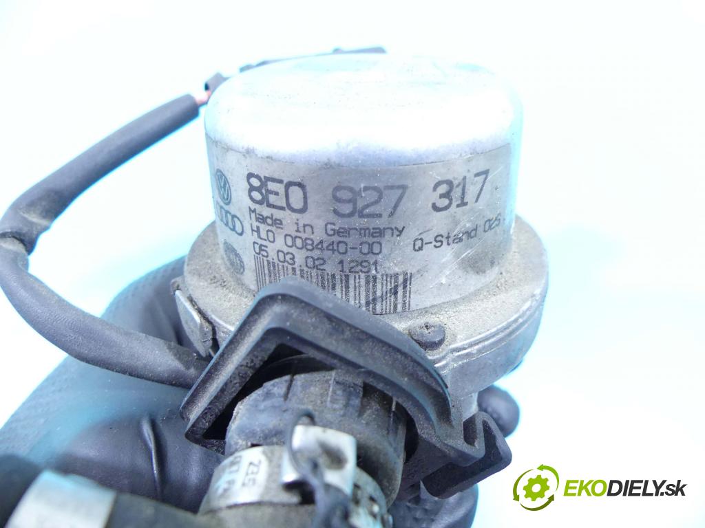 Audi A8 D2 1994-2002 2.8 V6 193 HP automatic 142 kW 2771 cm3 4- čerpadlo brzda: 8E0927317 (Posilňovače bŕzd)