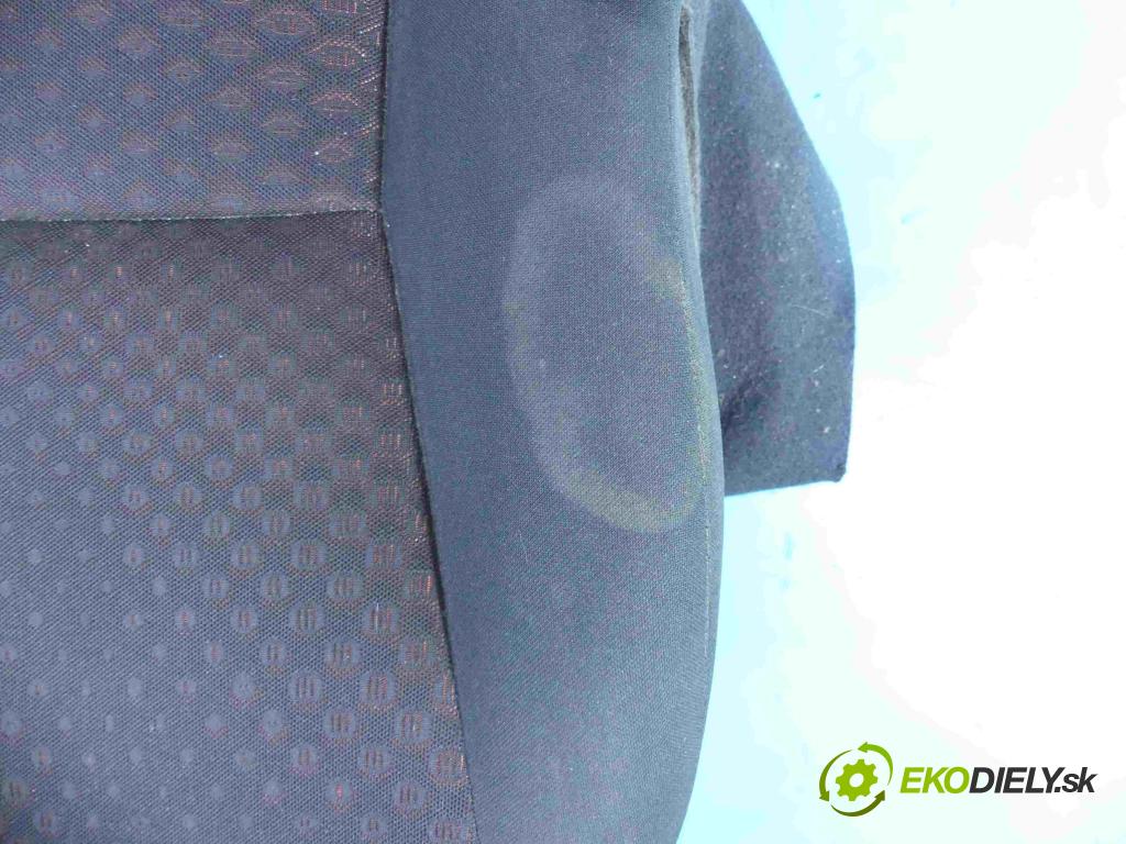 Toyota Verso 2009-2018 2.0 D4D 126 HP manual 93 kW 1998 cm3 5- Sedačka pravý  (Sedačky, sedadlá)