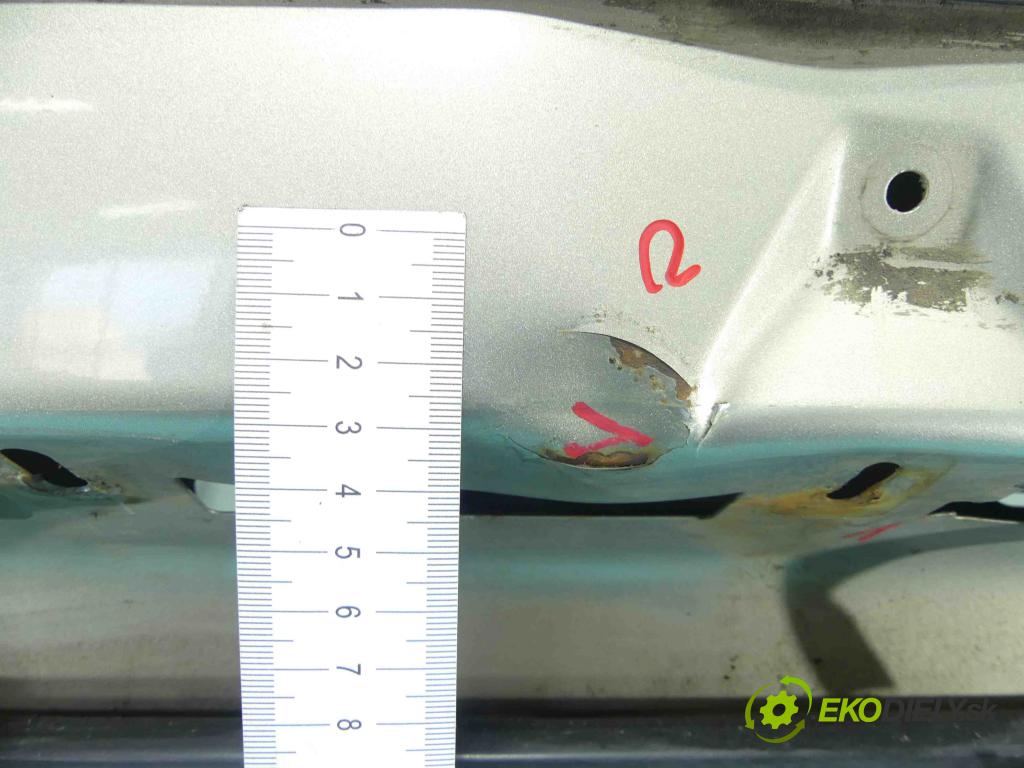 Mitsubishi Outlander II 2006-2013 2.2 DI-D 156 hp manual 115 kW 2179 cm3 5- zadní kufrové dveře  (Zadní kapoty)