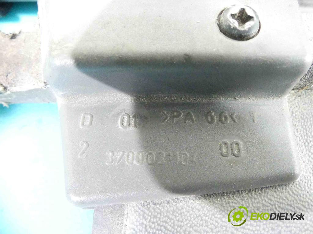 Peugeot 307 2.0 hdi 109 HP manual 80 kW 1997 cm3 5- roleta  (Rolety kufra)