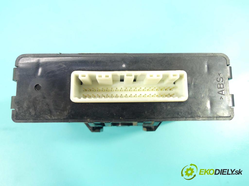 Mitsubishi Outlander II 2006-2013 2.2 DI-D 156 HP manual 115 kW 2179 cm3 5- modul riadiaca jednotka 8637A336 (Ostatné)