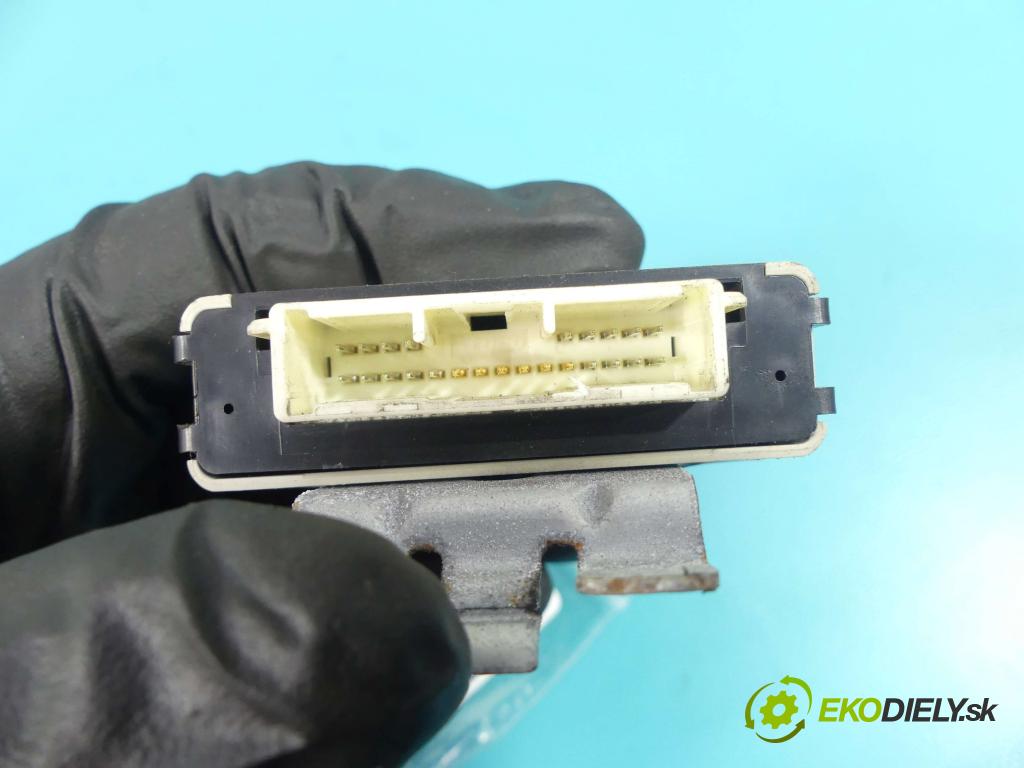 Mitsubishi Outlander II 2006-2013 2.2 DI-D 156 HP manual 115 kW 2179 cm3 5- modul riadiaca jednotka 031800-1090 (Ostatné)