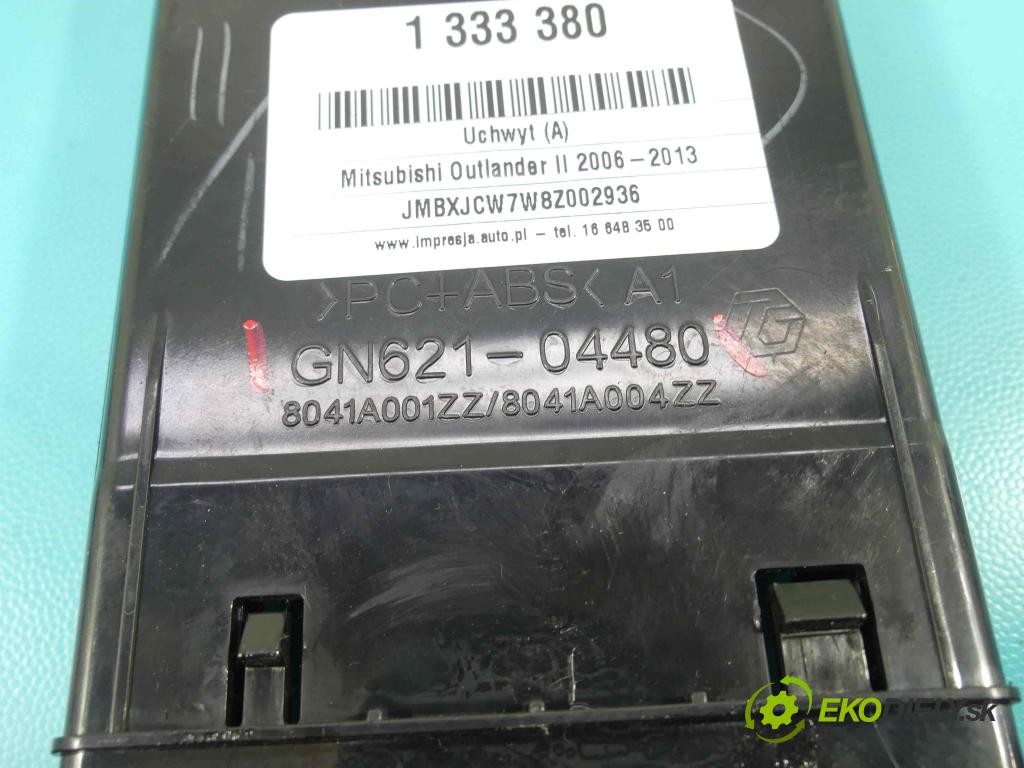 Mitsubishi Outlander II 2006-2013 2.2 DI-D 156 HP manual 115 kW 2179 cm3 5- Rukojeť: na nápoje: GN621-04480 (Úchyty, držiaky na nápoje)